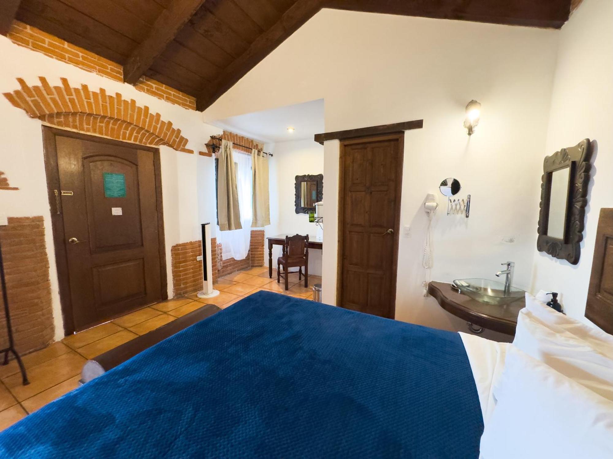 Naif Boutique Hotel Antigua Room photo
